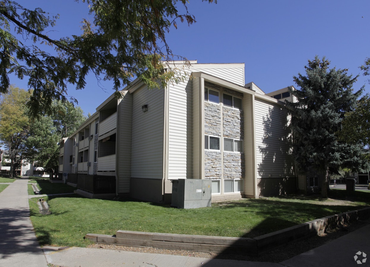 Garden Court Apartments - Garden Court Apartments