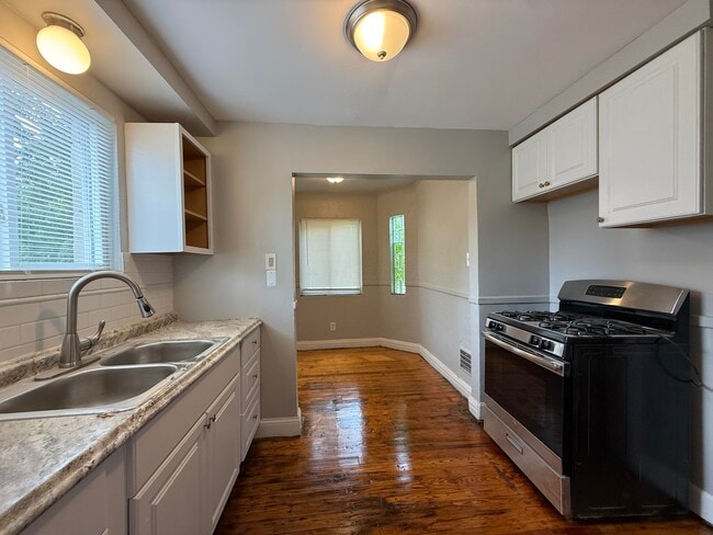 Photo - 4605 Devonshire Rd