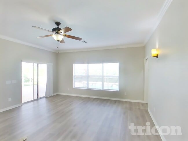 Photo - 16651 Midsummer Ln