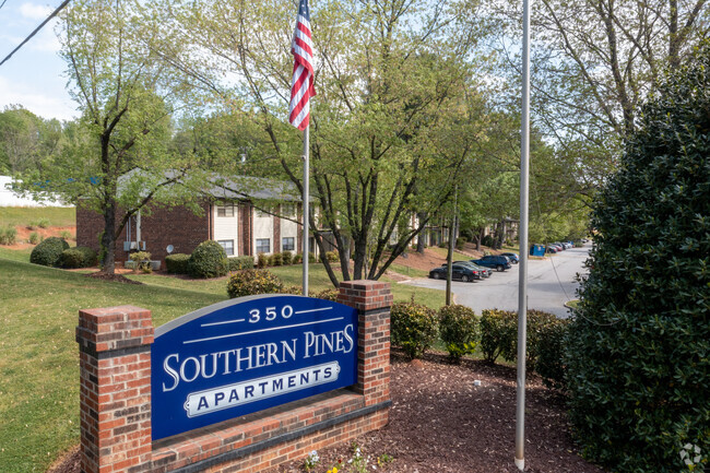 Southern Pines - Southern Pines Apartments