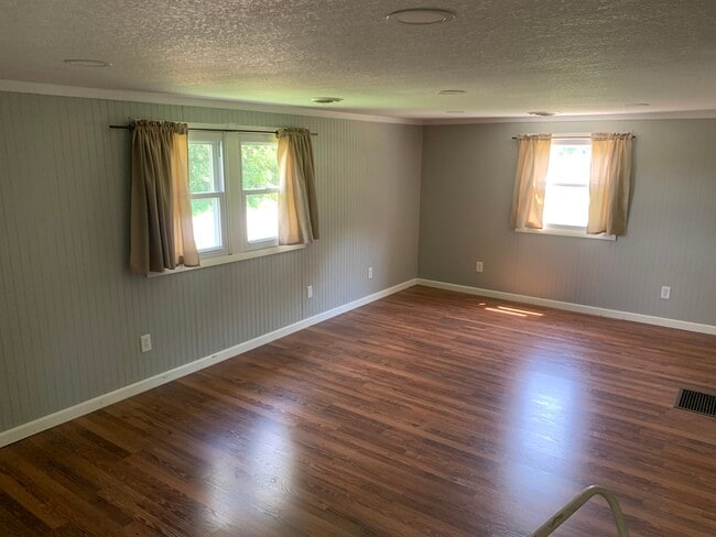 Photo - 608 Wilson St