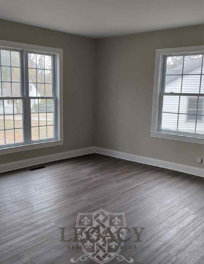 Building Photo - 1984 Lavergne Ct