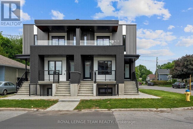 Photo - 998 Hollington St Unit Upper