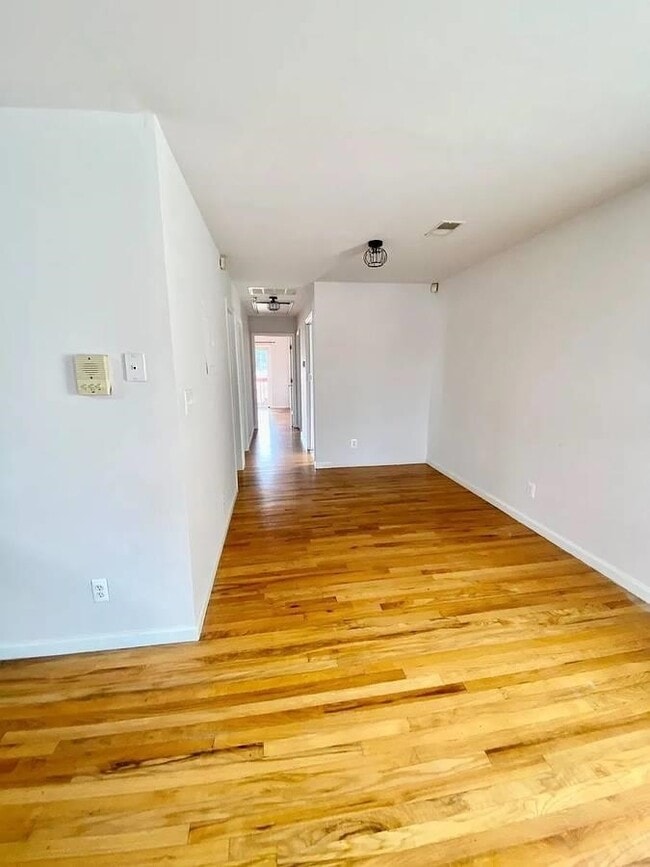 Photo - 1208 44th St Unidad 2