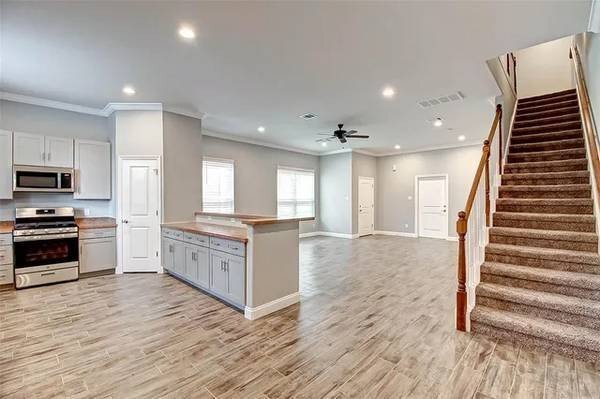 Photo - 2124 Abiding Grace Cir
