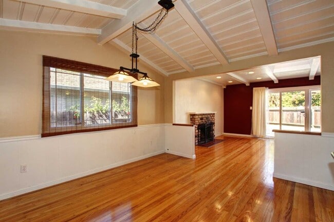 Photo - Adorable College Green 3 BDRM 2 BATH avail...