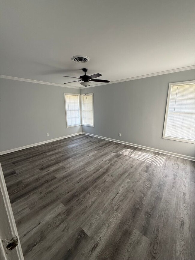 Photo - 4 Bed 2.5 Bath House