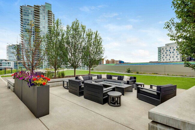 Arris East - Terrace Lounge - Arris East