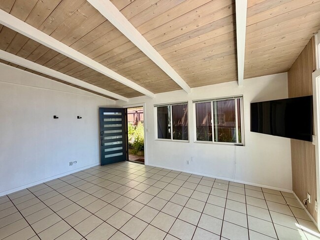Photo - Mid Century Modern 2 bdrm 1 bath