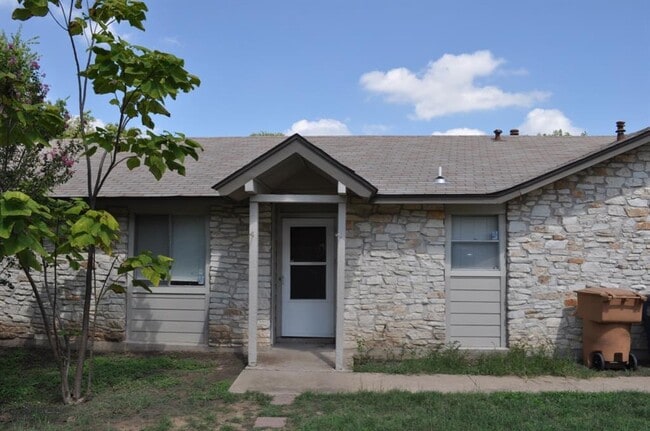 Building Photo - 5916 Cherry Loop