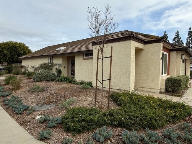 Photo - Short Term Furnished Beautiful SIngle Story Home