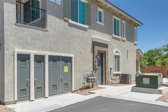Building Photo - 20 Barbara Ln Unit 13 Rental