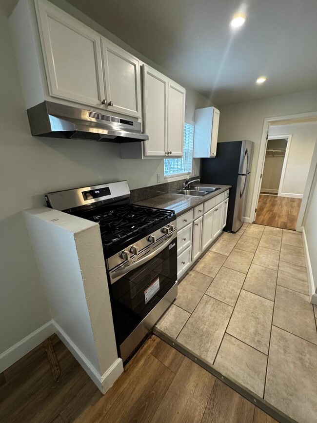Photo - 8765 S San Pedro St Unit 4