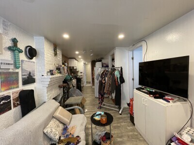 Building Photo - 43 Anderson St Rental