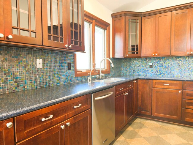 Photo - 1413 Magnolia Ave