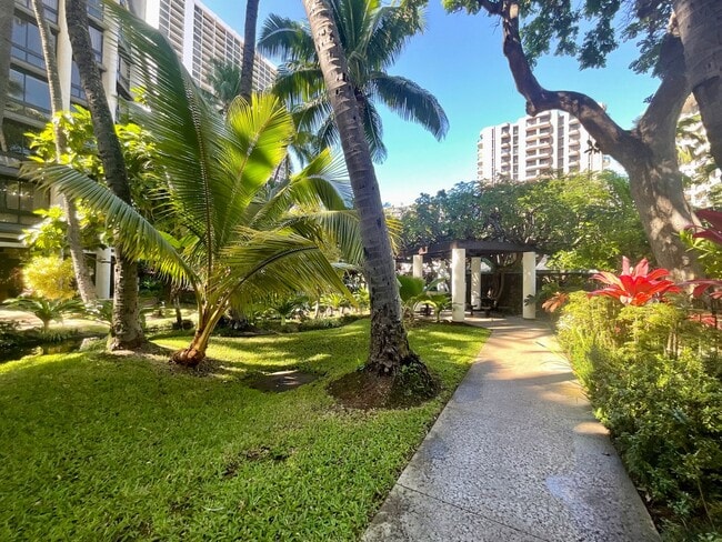 Photo - Charming & Convenient Studio, Great Building