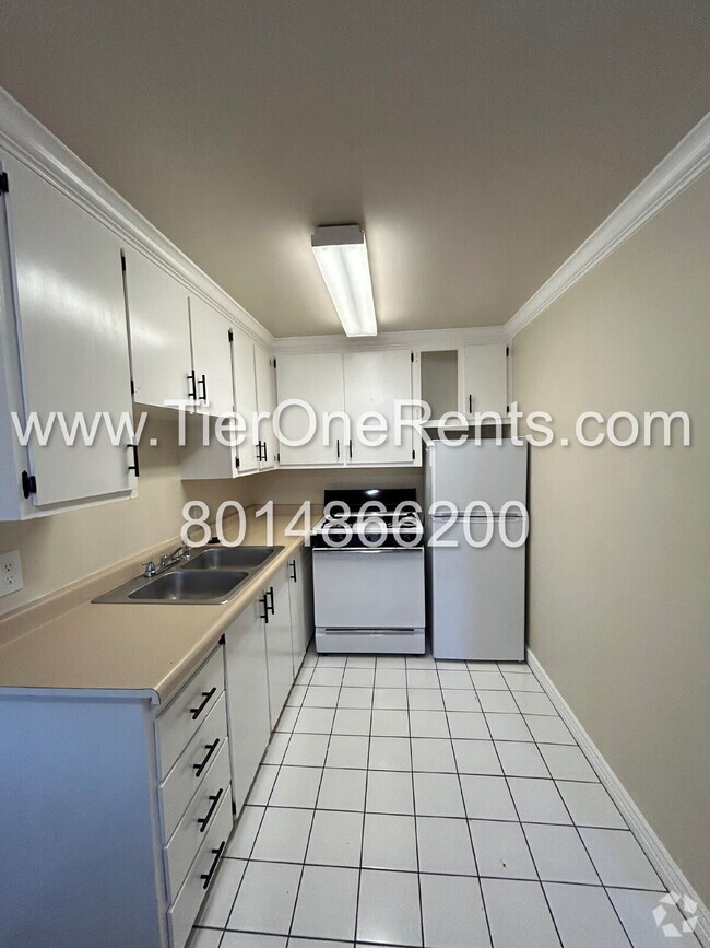 Building Photo - NO DEPOSIT option available for qualified ... Unit 2900-1 Rental