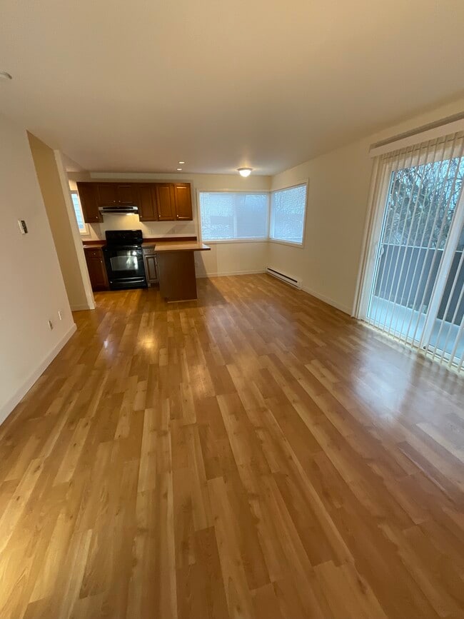 Photo - 935 N 85th St Unit #3