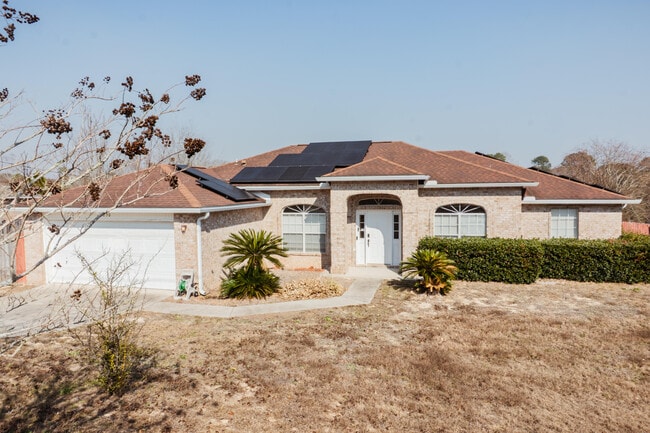 Building Photo - 230 Trish Dr