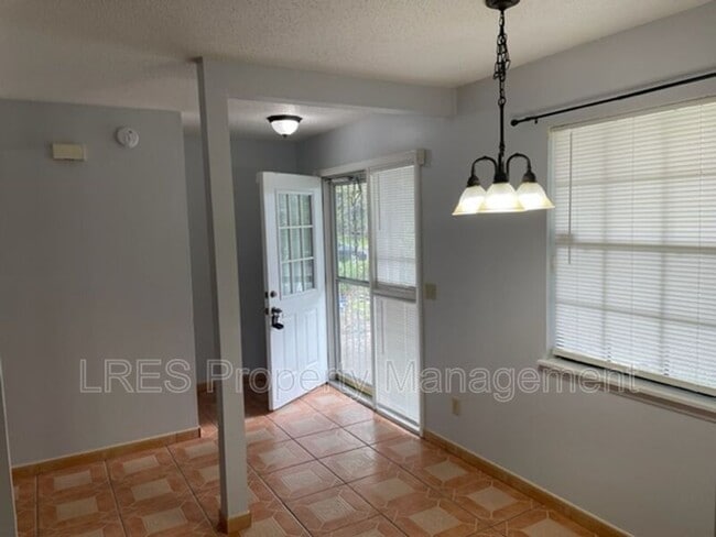 Photo - 4587 Lighthouse Cir