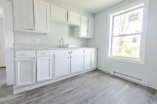 Photo - 129 Jackson St