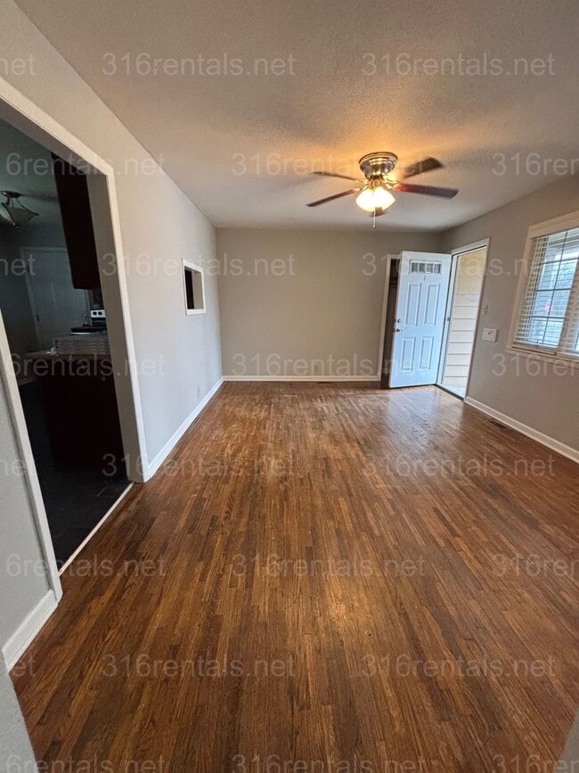 Photo - 3 bed 1 bath house for rent now!