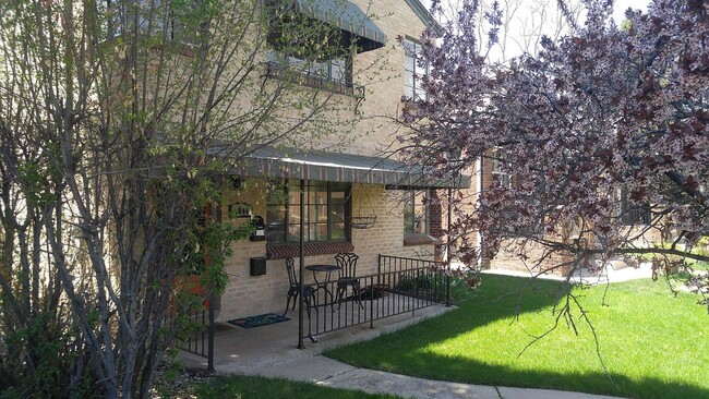 Photo - 19th Unit Apt 1