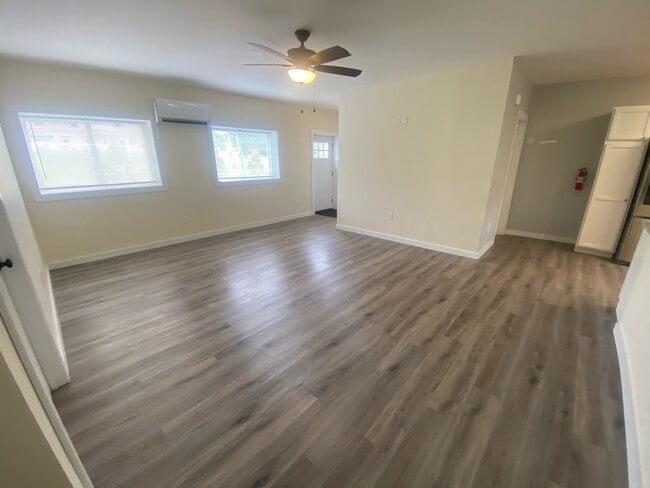 451 S Main St Unit 2