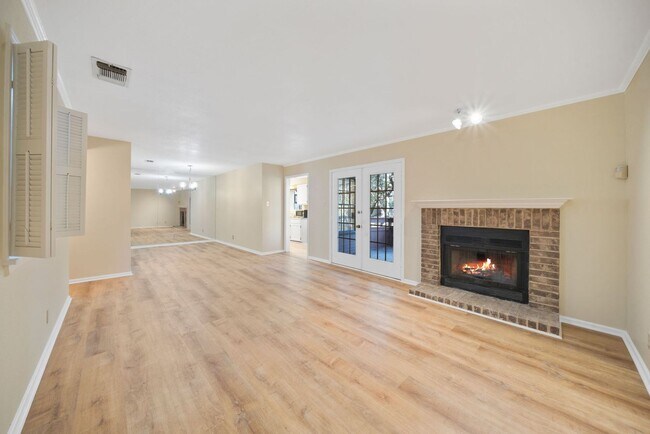 Photo - 2 Bedroom/2 bath Whispering Oaks Subdivision