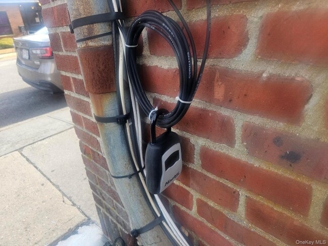 Photo - 2 Somerset Ave Unit Apt #3