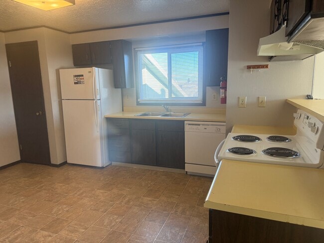 704 Miller Ct Unit C