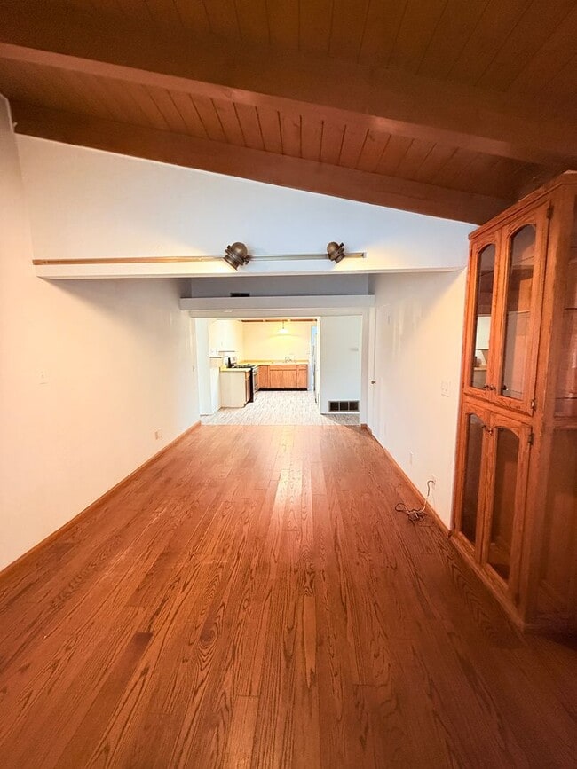 Photo - 401 N Lupine St Unit A