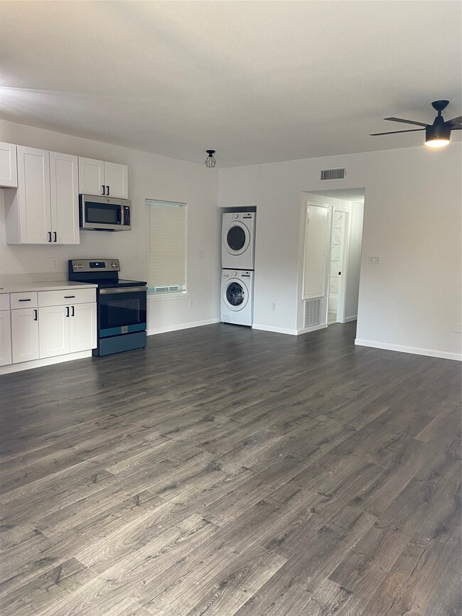 Photo - 7823 Goode St