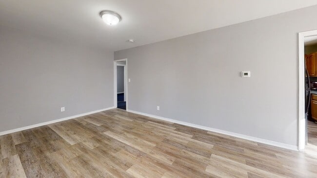 Photo - Aberdeen - 3 and 1 baths Available!