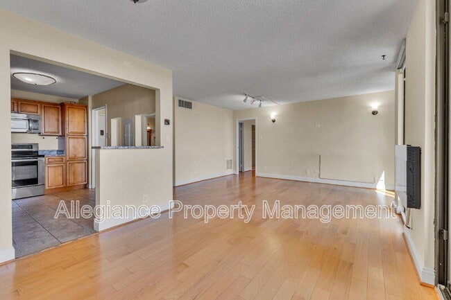 Photo - 6800 Fleetwood Rd