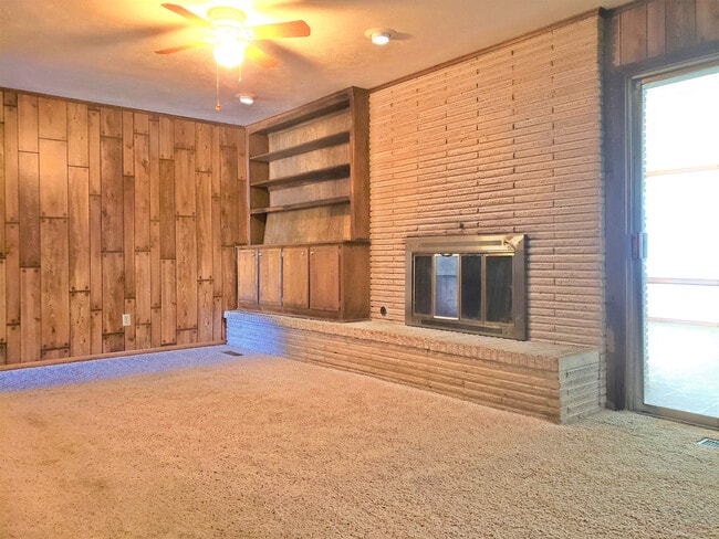 Photo - 301 S Ranchwood Manor Dr