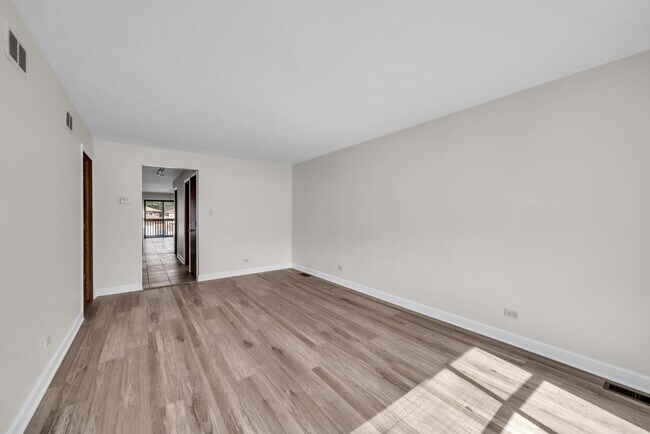 Photo - 11136 S Kedzie Ave Unidad 2