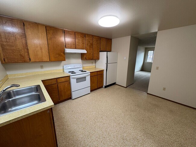 Photo - 2 Bed/1 Bath Unit Located in SE Bend Triplex Unidad 513