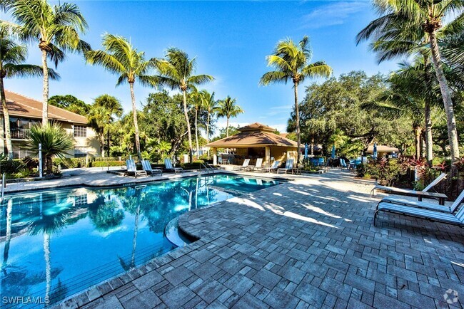 Building Photo - 4200 Sawgrass Point Dr Unit 101 Rental