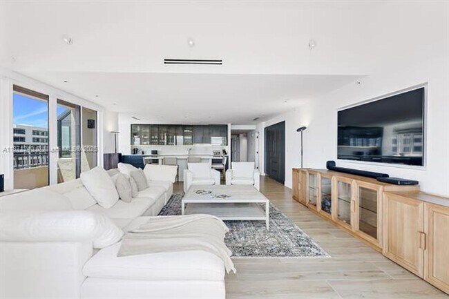 Photo - 251 Crandon Blvd Unit 251 Crandon Blvd  1036