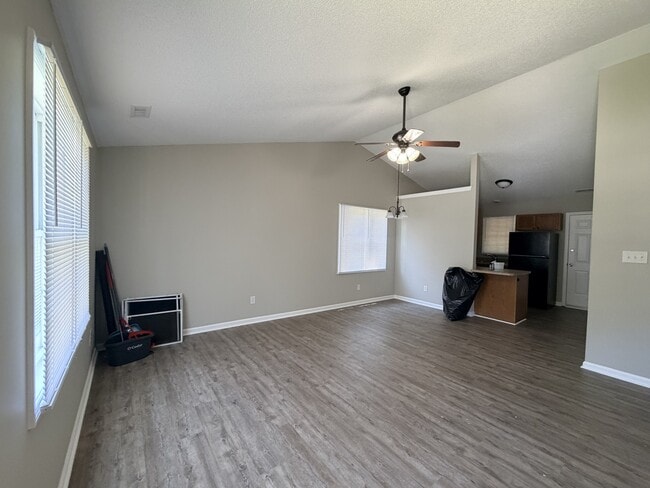 Photo - 3209 Deer Path Cir
