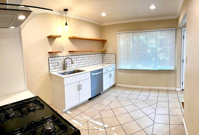 Photo - 17716 Jersey Ave