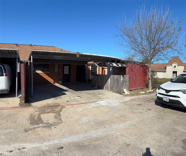 Photo - 15335 Buckle Ln Unidad 5335