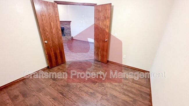 Photo - 1704 January Pl