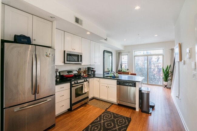 Photo - Gorgeous Fairmount One Bedroom Condo