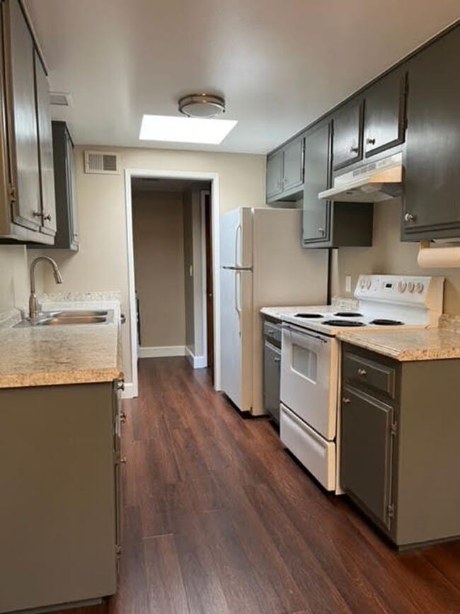 Photo - Charming 3 Bed 1 Bath Single Story Home