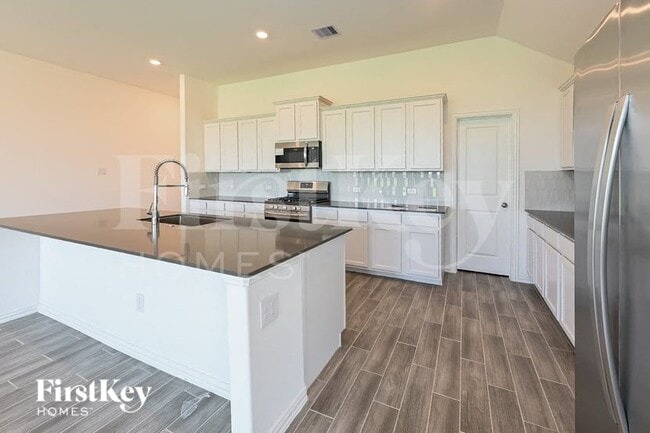 Photo - 14907 Lake Shore Ave