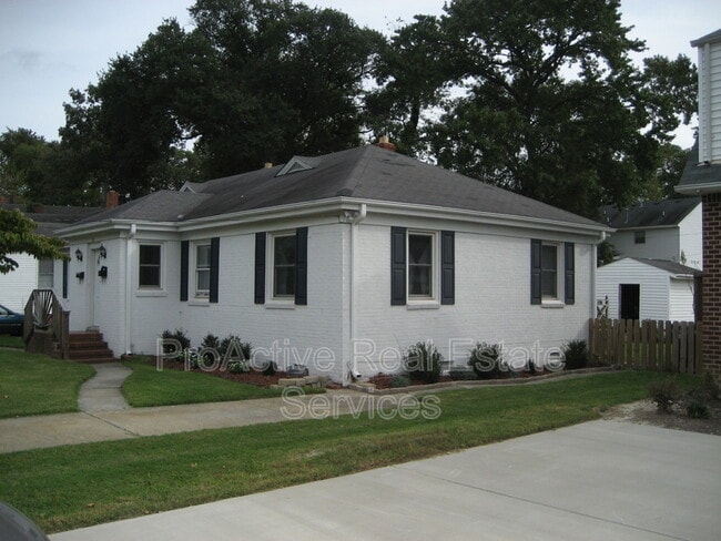 Photo - 725 Carolina Ave