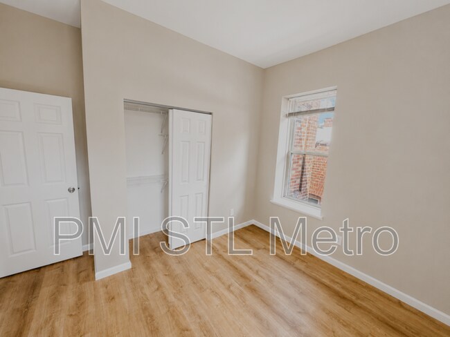 Photo - 3672 Russell Blvd Unit 3E