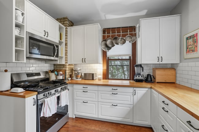 Photo - 1679 Hubbard Ave